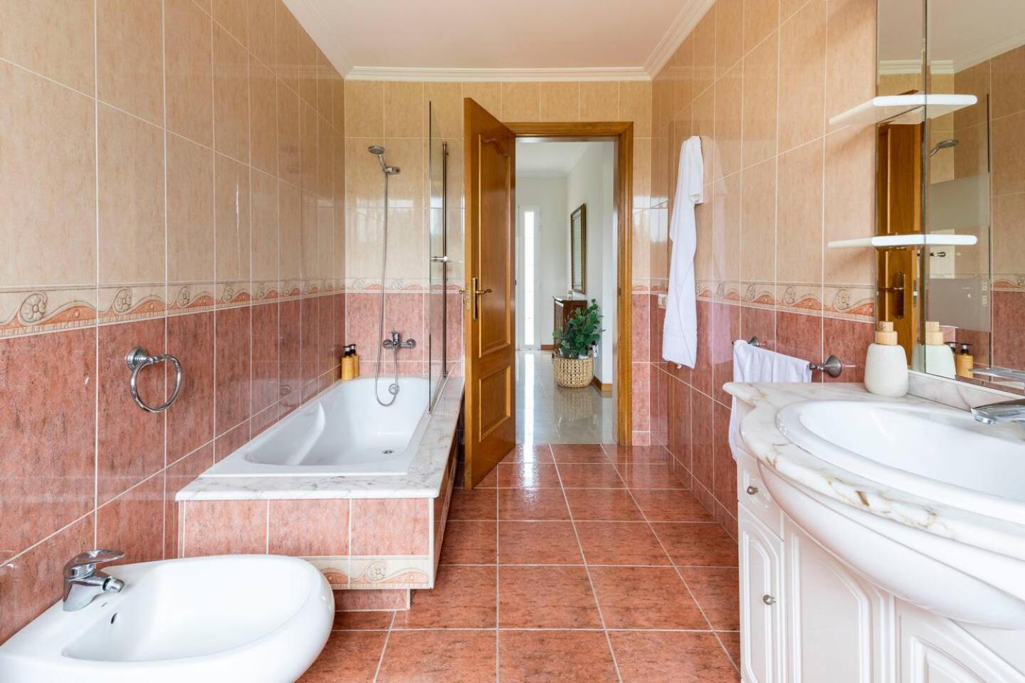 Vila Galihost - Casa Con Enorme Jardin En Cambados Exteriér fotografie